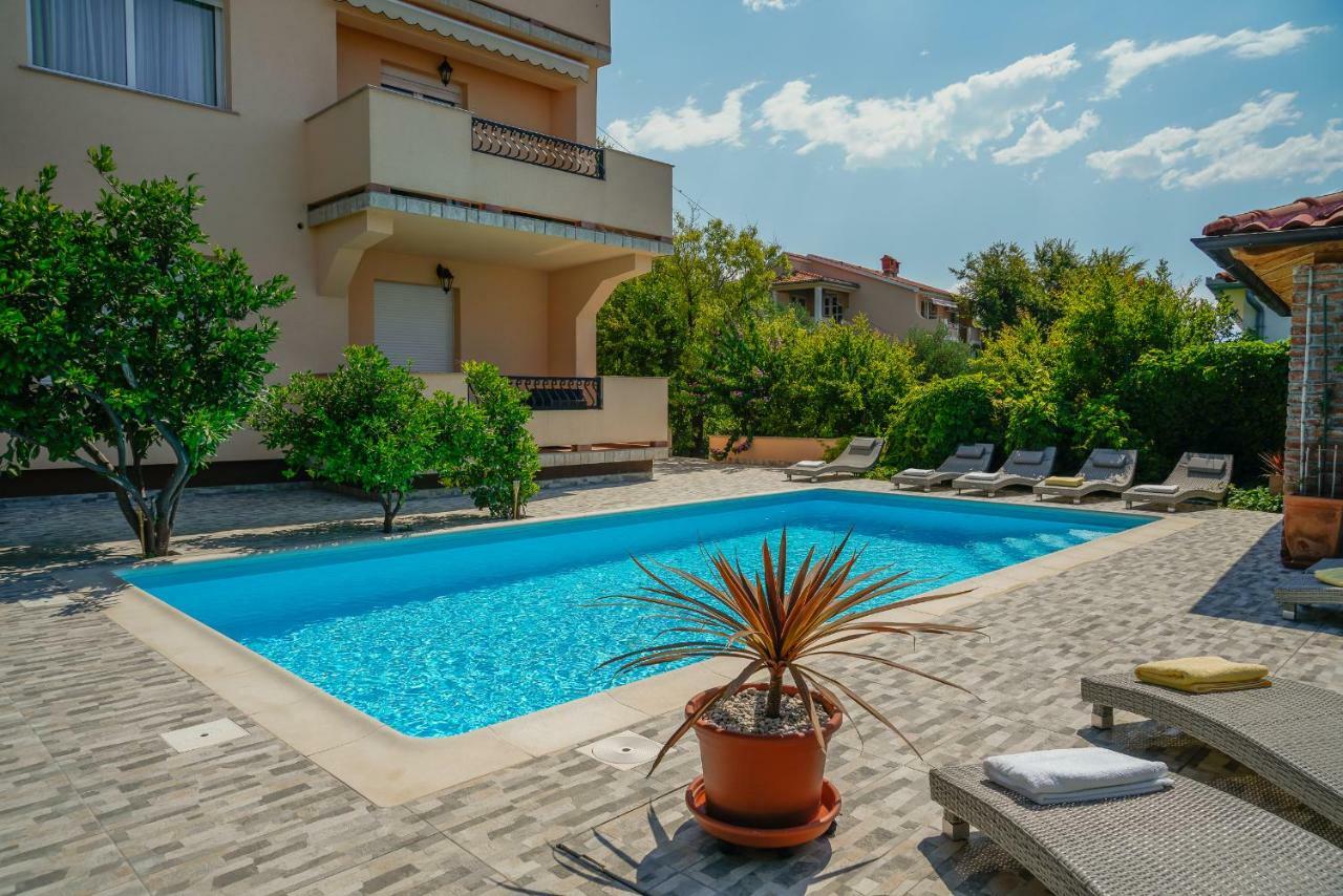 Juric Apartments-Rab Palit Exterior photo